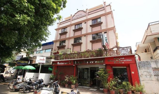 Hotel Riverfront